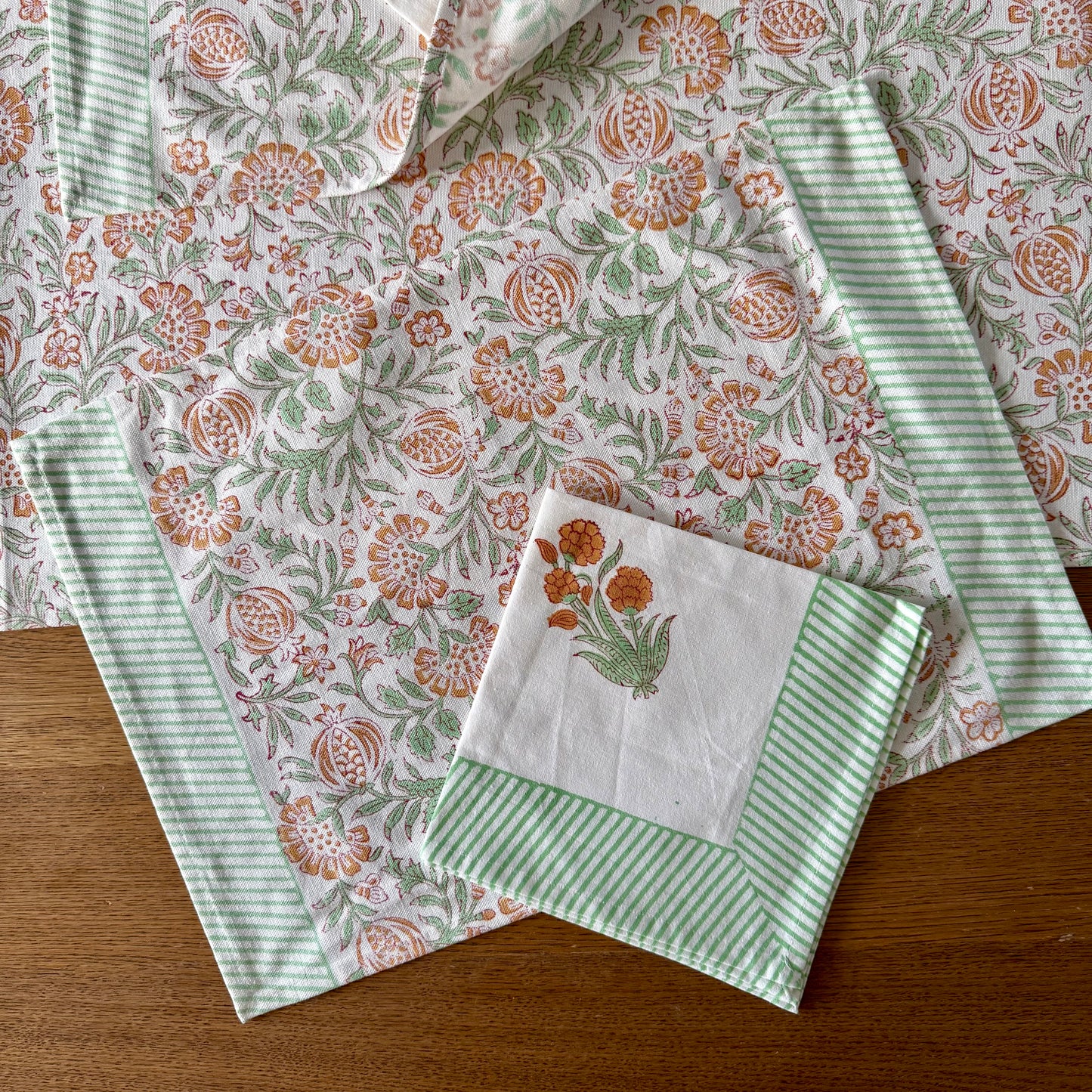 Fresh Botanica Table Runner